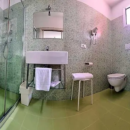 Morena Hotel
