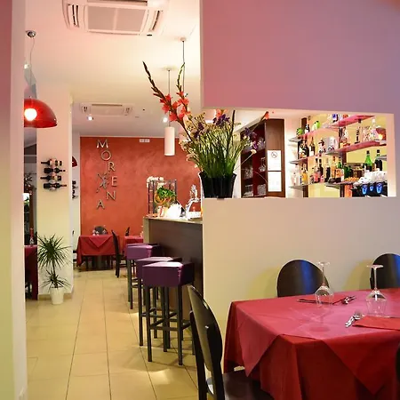 Morena Hotel